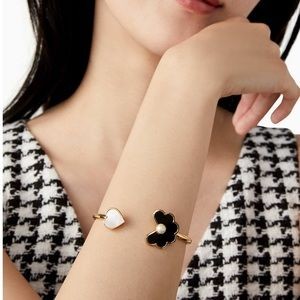 (Kategori: ) berada di . Dikirim oleh glitters.888 (ID iklan 1247800555, Gambar 1). Deskripsi: .