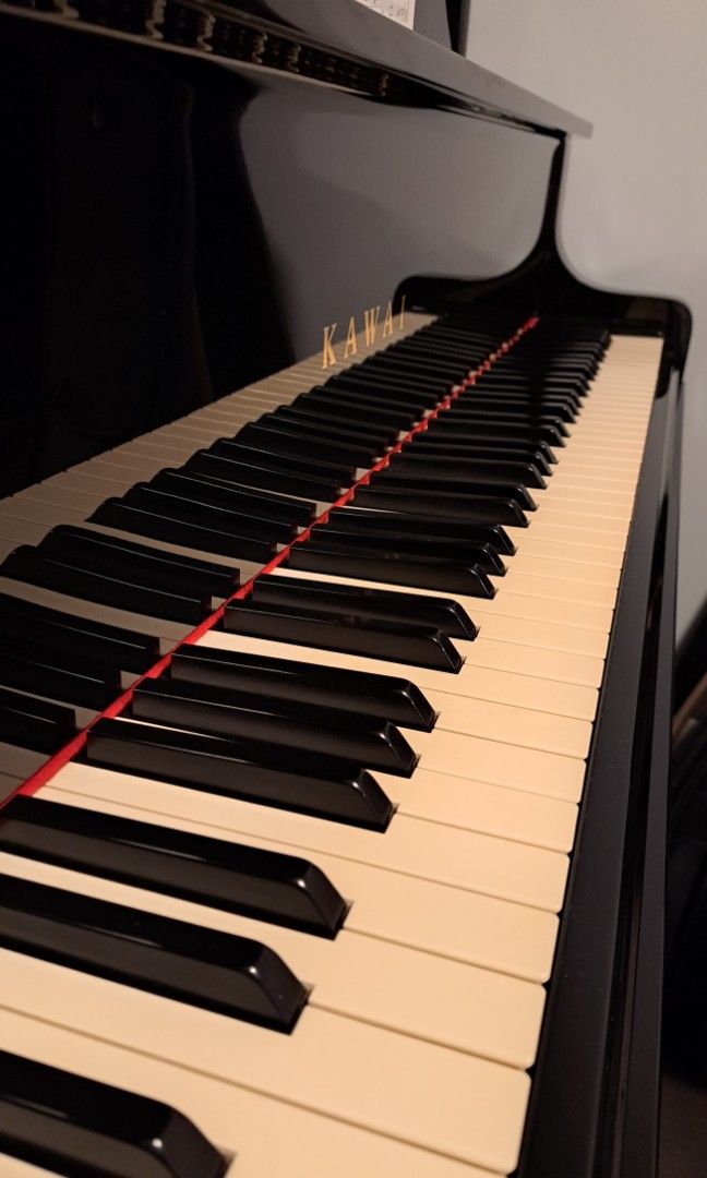 Kawai ku 132 piano