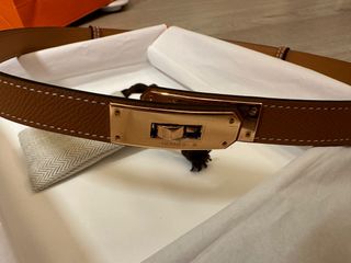（分類：）位於 。 由 sellingmystuffffffff 提交（商品編號 1247872854，圖片 1）。簡介： 。