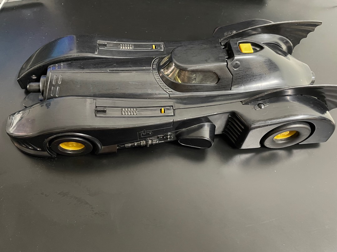Kenner outlet batmobile 1989