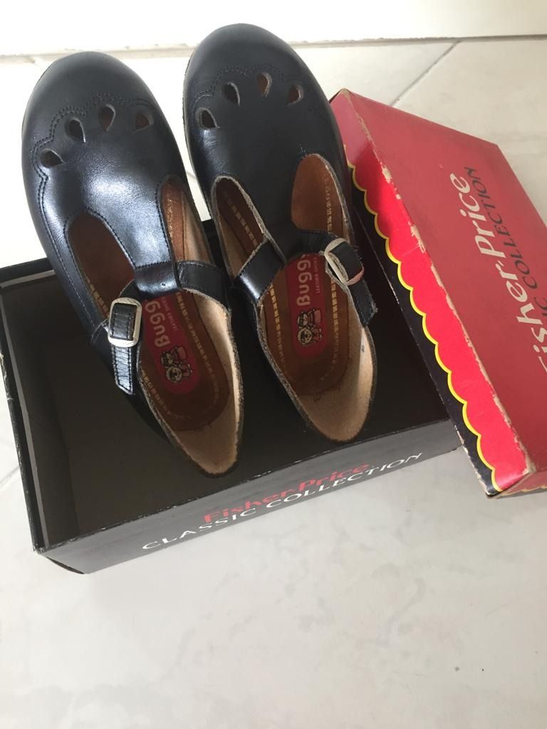 Childrens leather slippers top