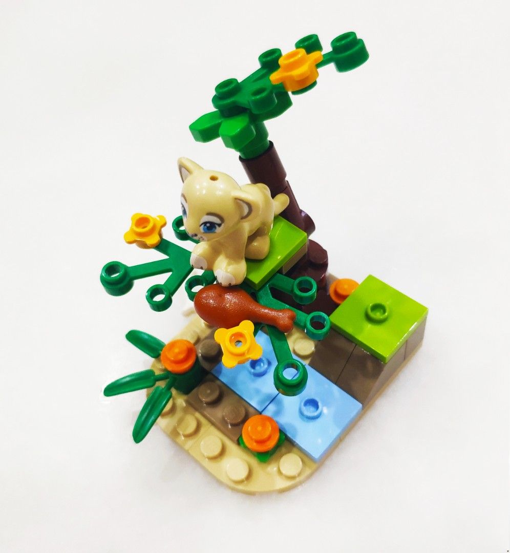 LEGO Friends Lion of The Baby and The Savannah 41048 Hobbies