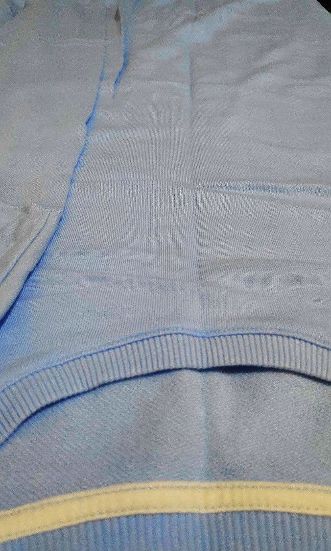 Light Blue Sweater (Category: Longsleeves) located in Dasmarinas. Submitted by _kael_ (Listing ID 1247828362, Image 2). Description: Hello! Please kindly read my shop profile's about page first for updates. Thank you! • Height (collar to hem): 70 cm • Sleeves: 50 cm • Chest (armpit to armpit): 46 cm - Original price P400 - Bought from ukay - Barely used - Actual color is different to picture ~ Tags: Baby blue sweatshirt, #2024declutter.