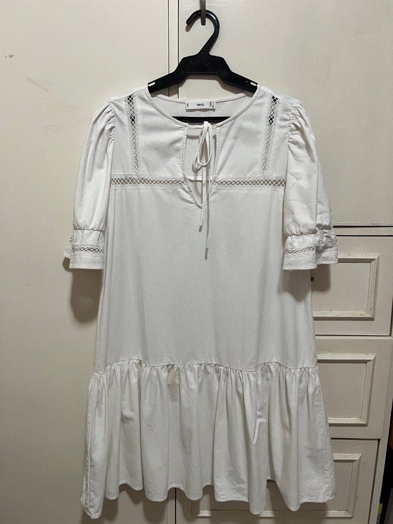 Mango Dress (Category: Dresses) located in Quezon City. Submitted by max.declutter (Listing ID 1247742687, Image 1). Description: .