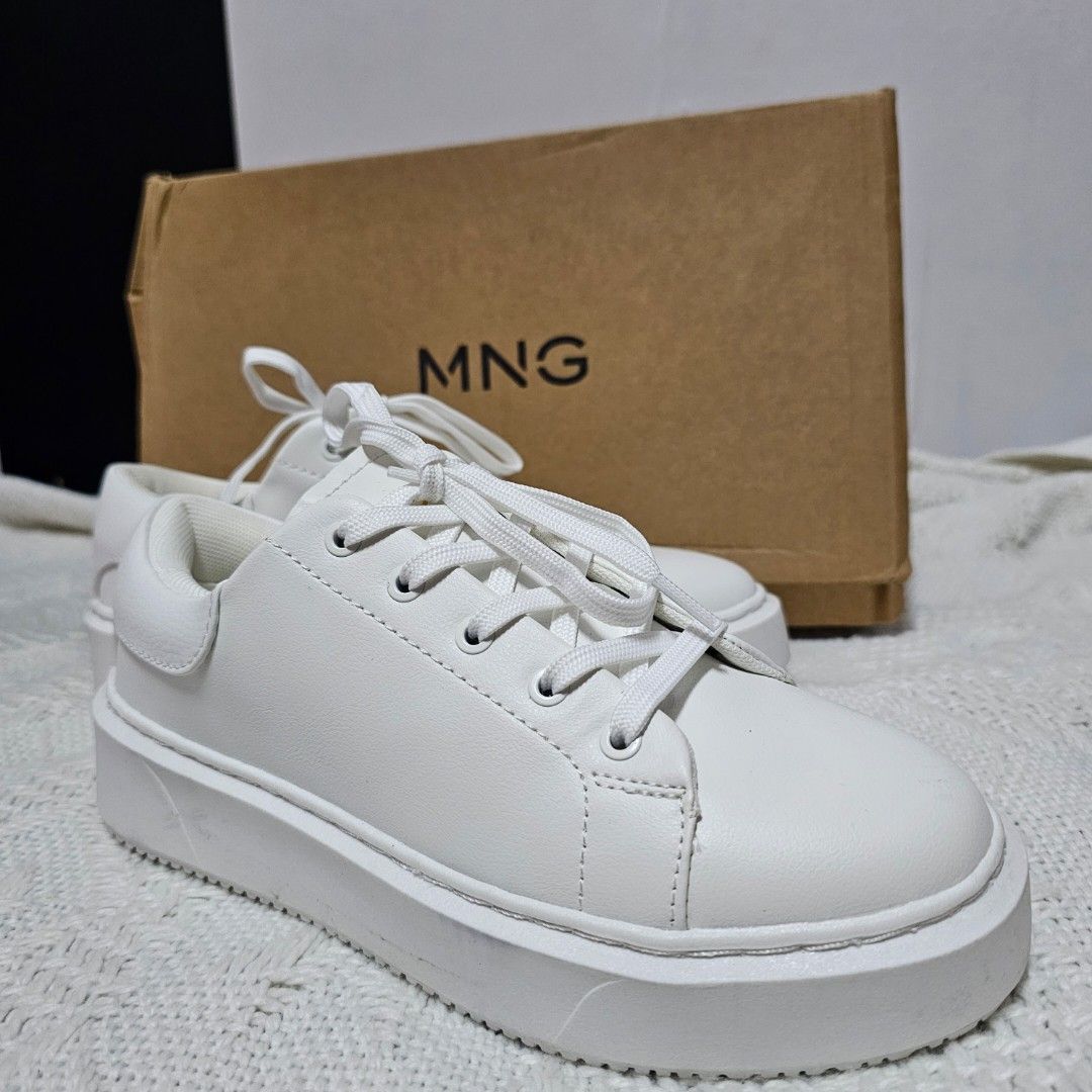 Platform lace up sneakers 2025