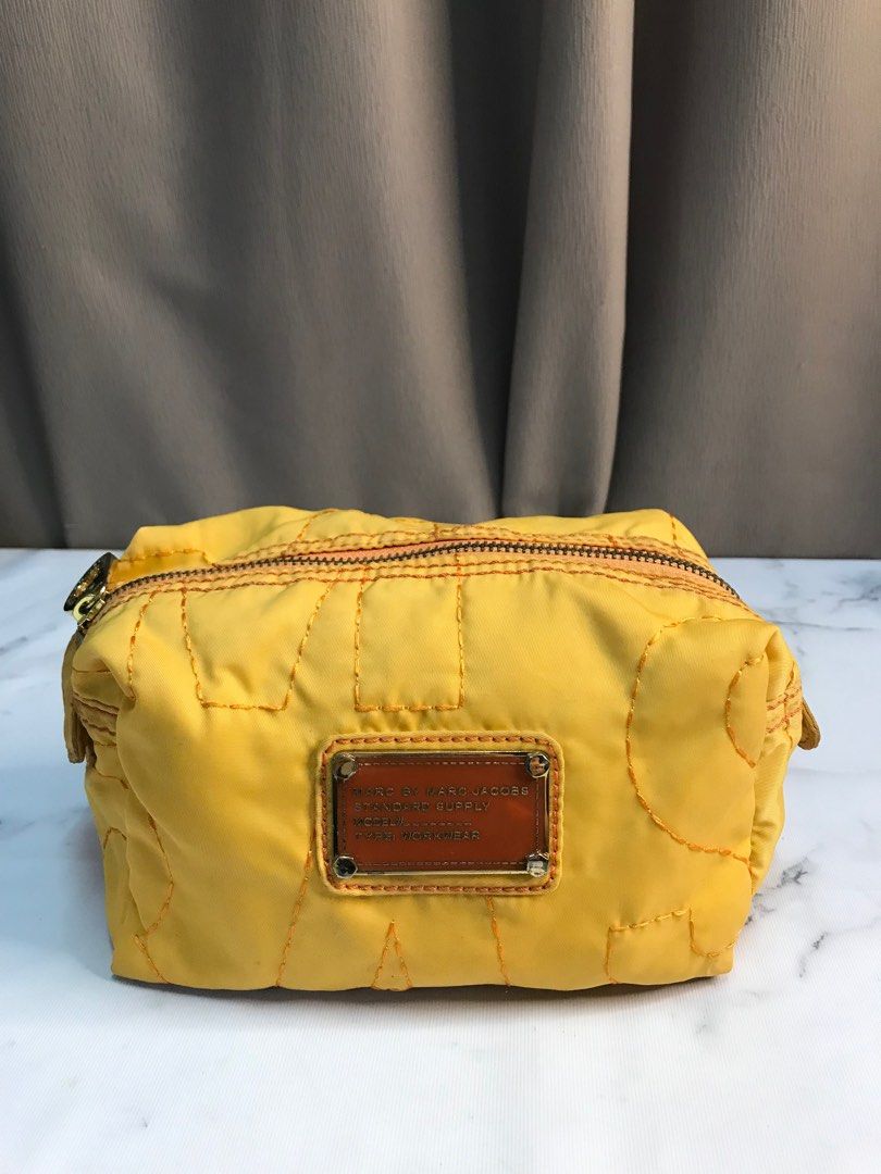 Marc jacobs shop cosmetic bag