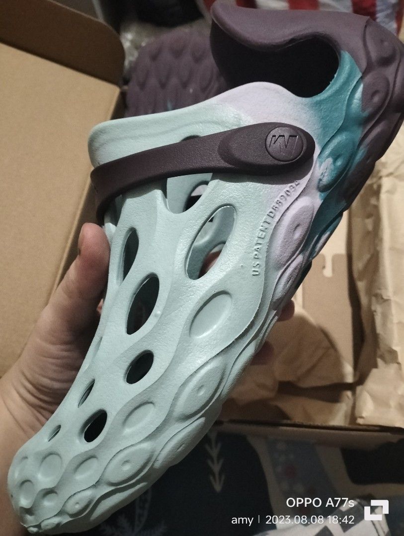 Merrell megamall discount