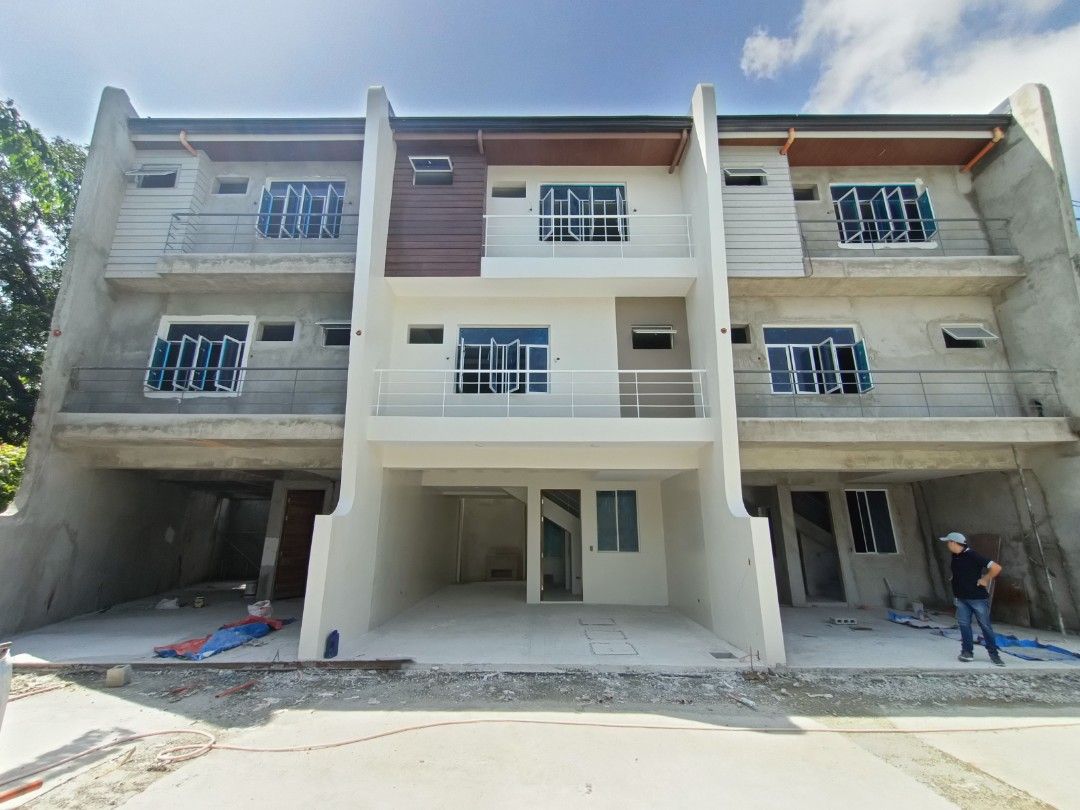 Merville Paranaque 3 Storey Townhouse for sale 3 Parking on Carousell