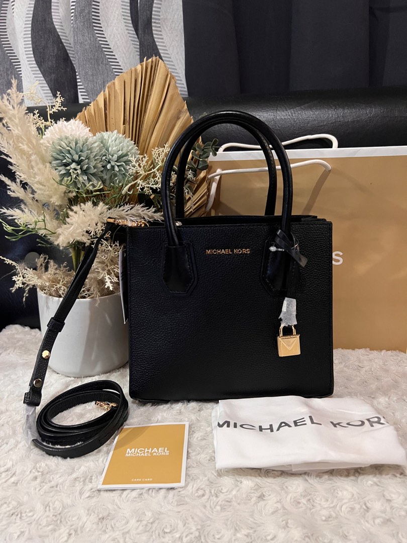 Michael kors hotsell accordion bag