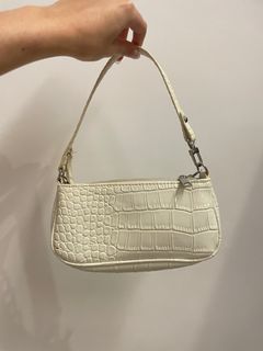 （分類：）位於 。 由 Shlyrone 提交（商品編號 1247753083，圖片 1）。簡介： 。