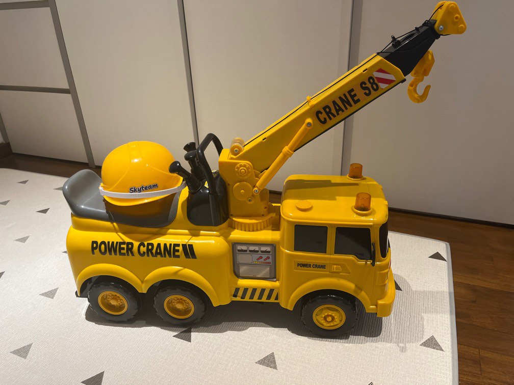 Motorized crane hotsell toy