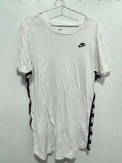 Nike短袖上衣 滾邊設計 白色上衣