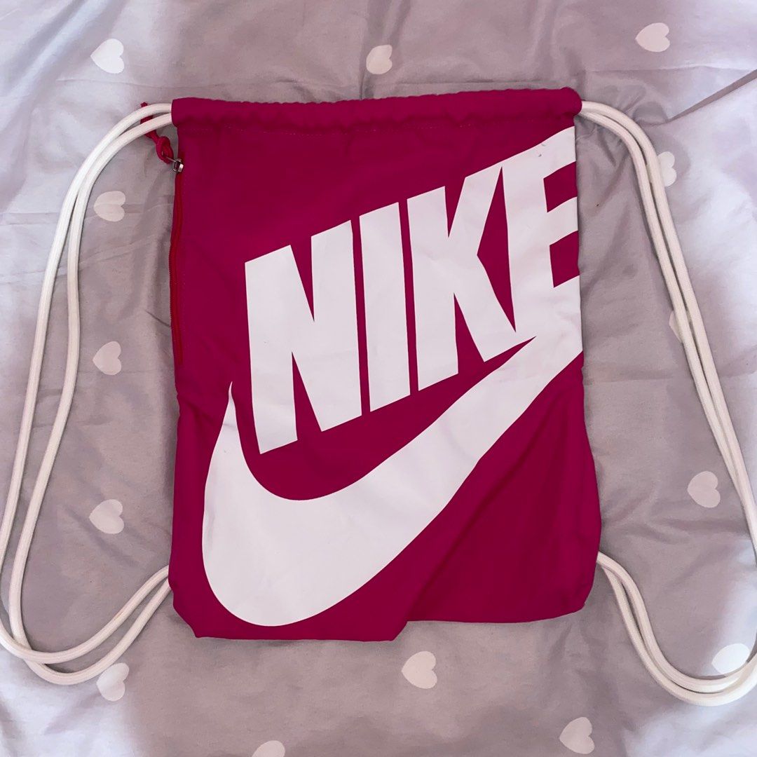 Nike drawstring online bag pink