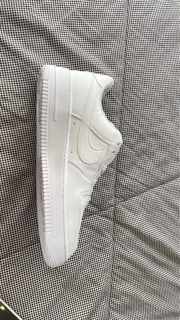 how to make af1s white again