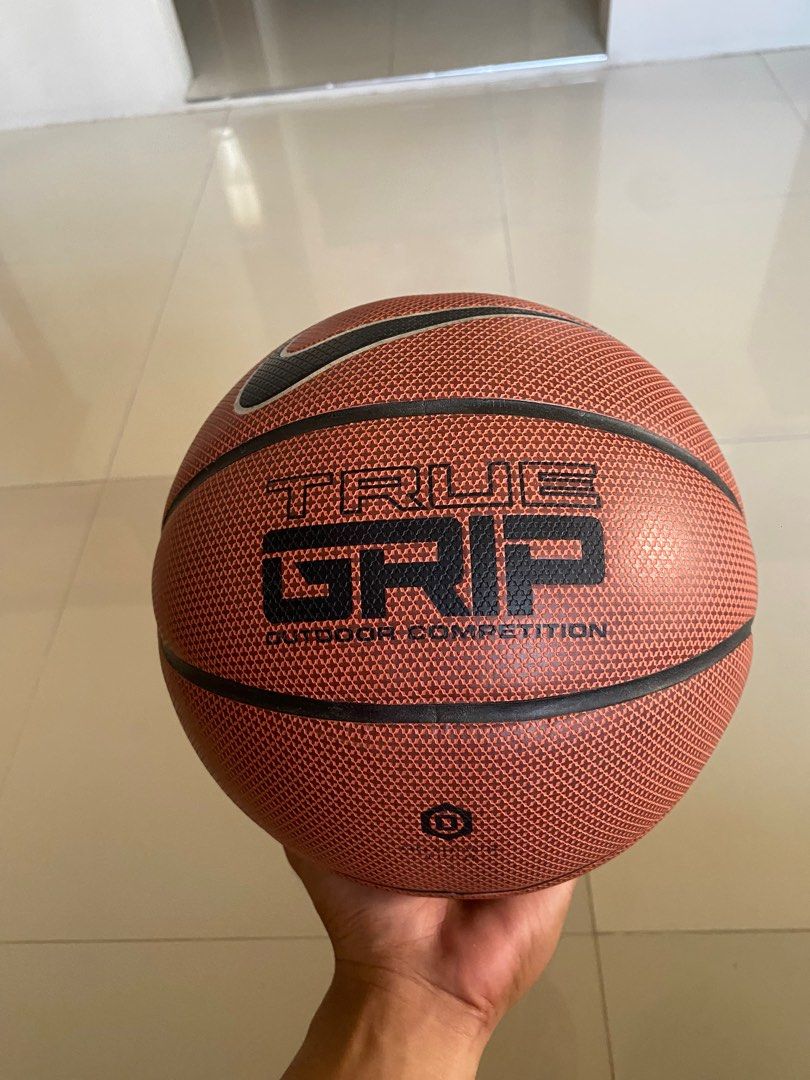 Nike true online grip basketball 28.5