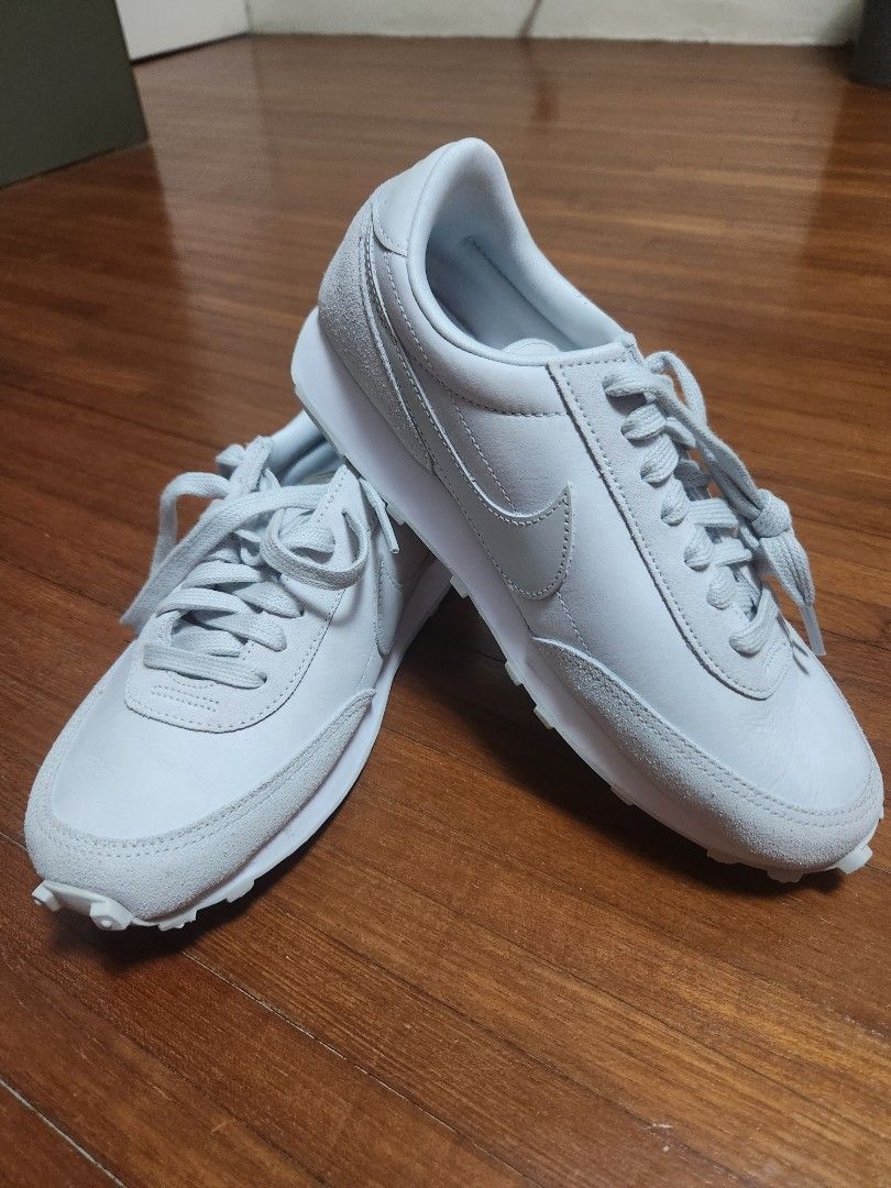 Nike DBreak Premium Women s Shoes 6.5 US