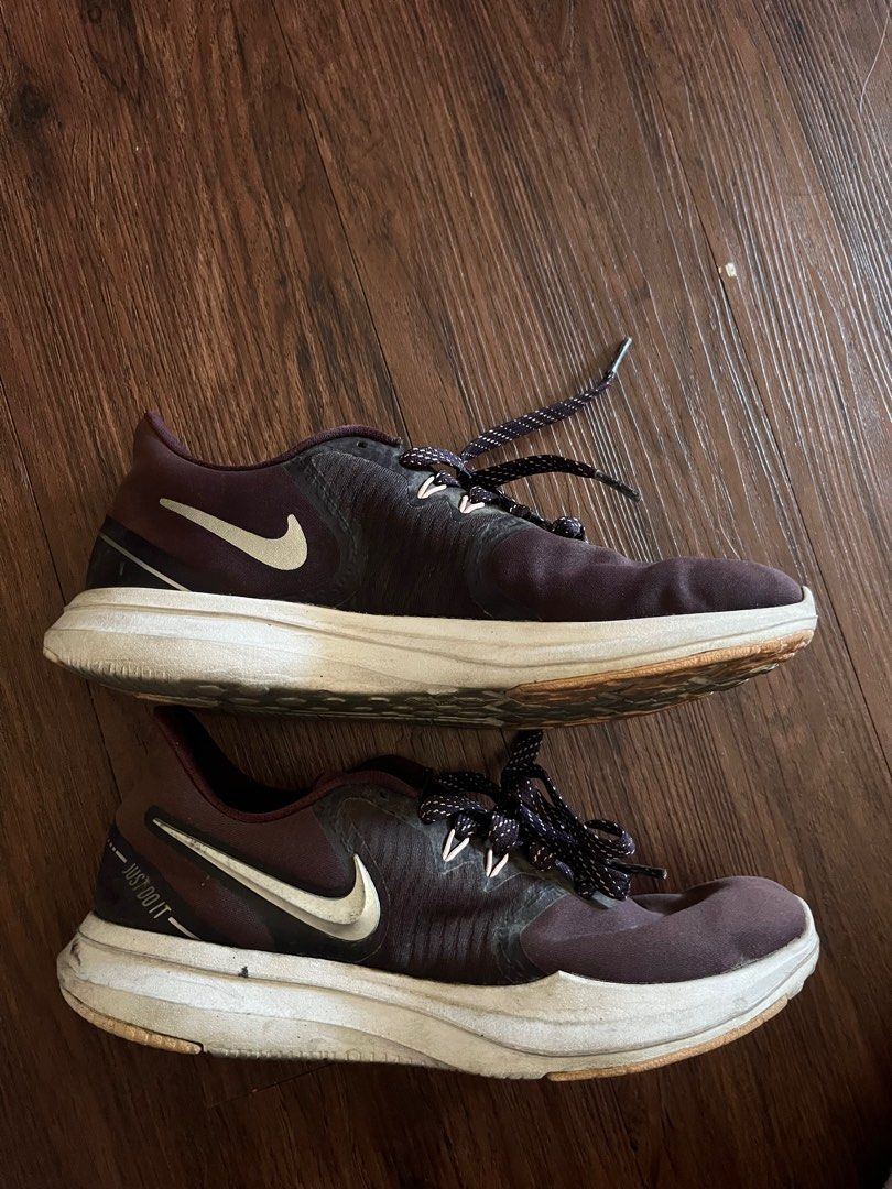 Nike in season tr 8 gold best sale