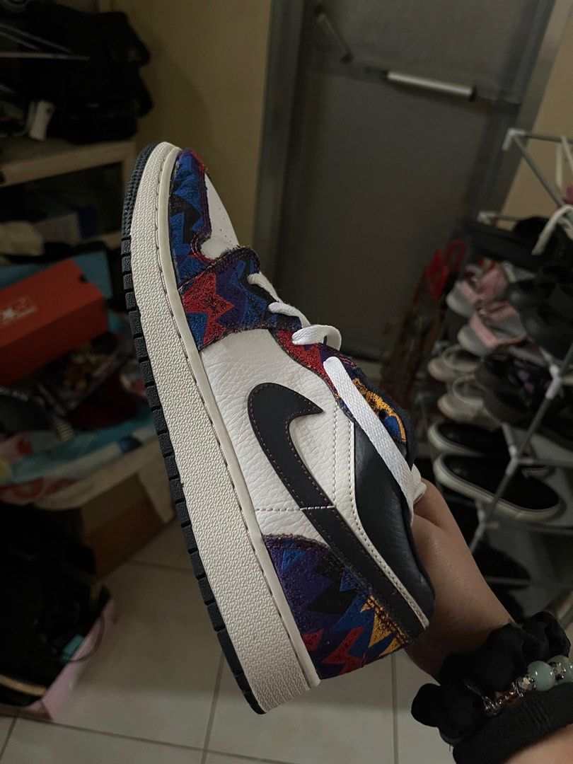size 7 womens jordan 1
