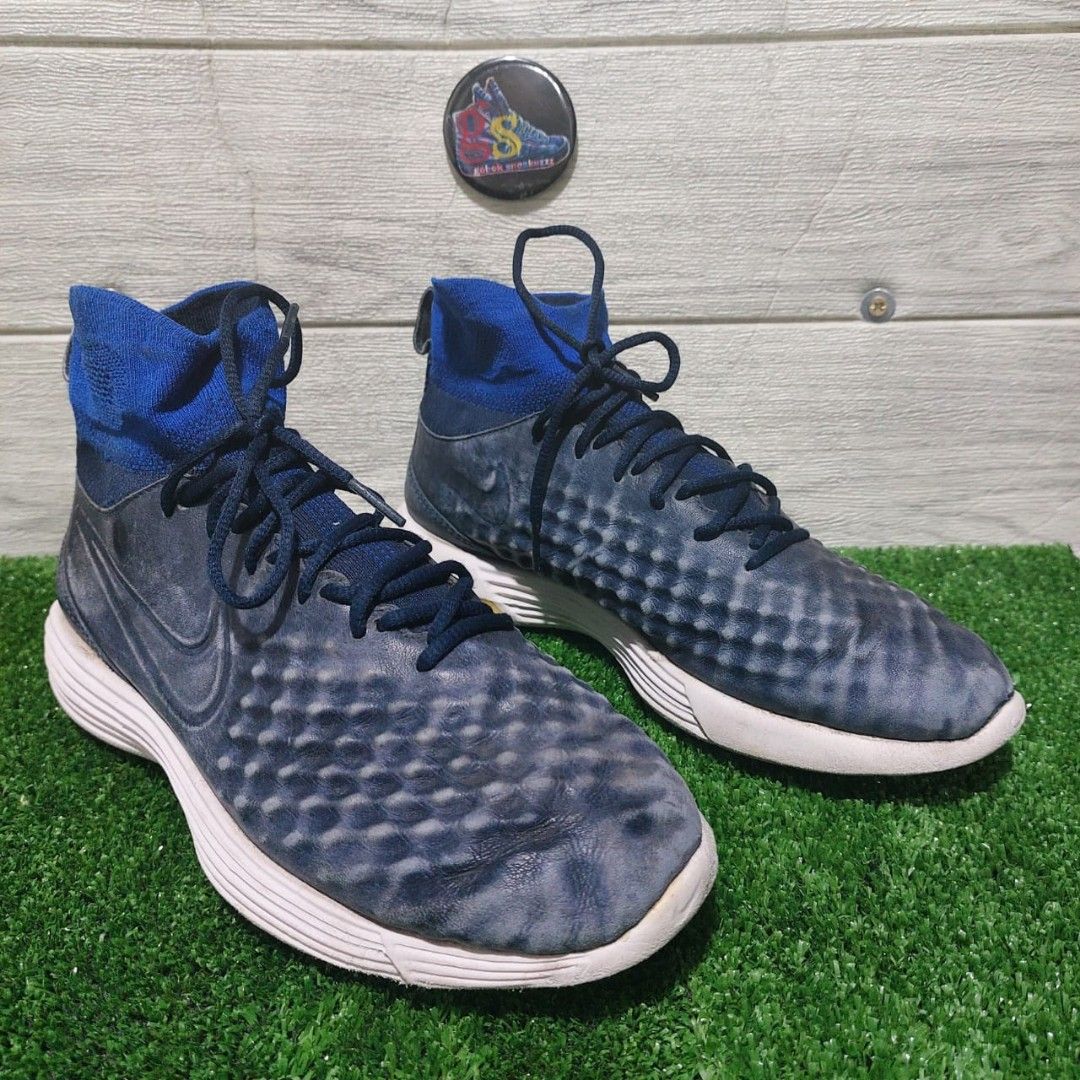 NIKE LUNAR MAGISTA II Women s Fashion Footwear Sneakers on
