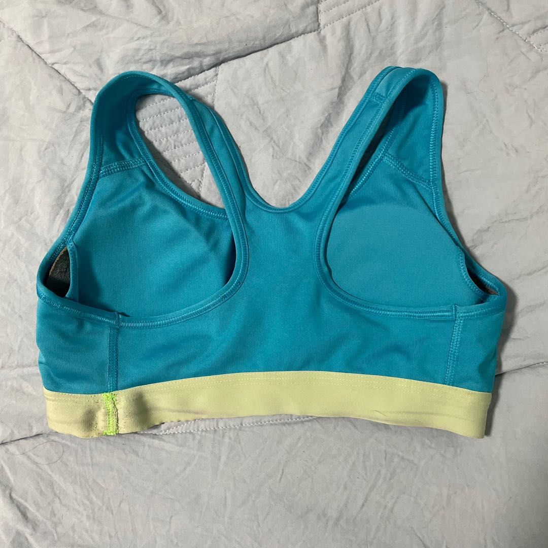 Nike sports bra on Carousell