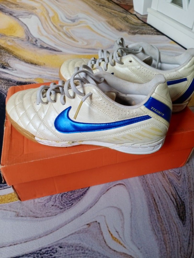 Nike tiempo clearance classic
