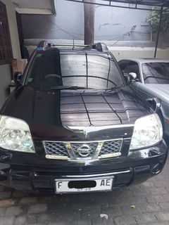 Nissan X-Trail T30 AT Hitam 2006