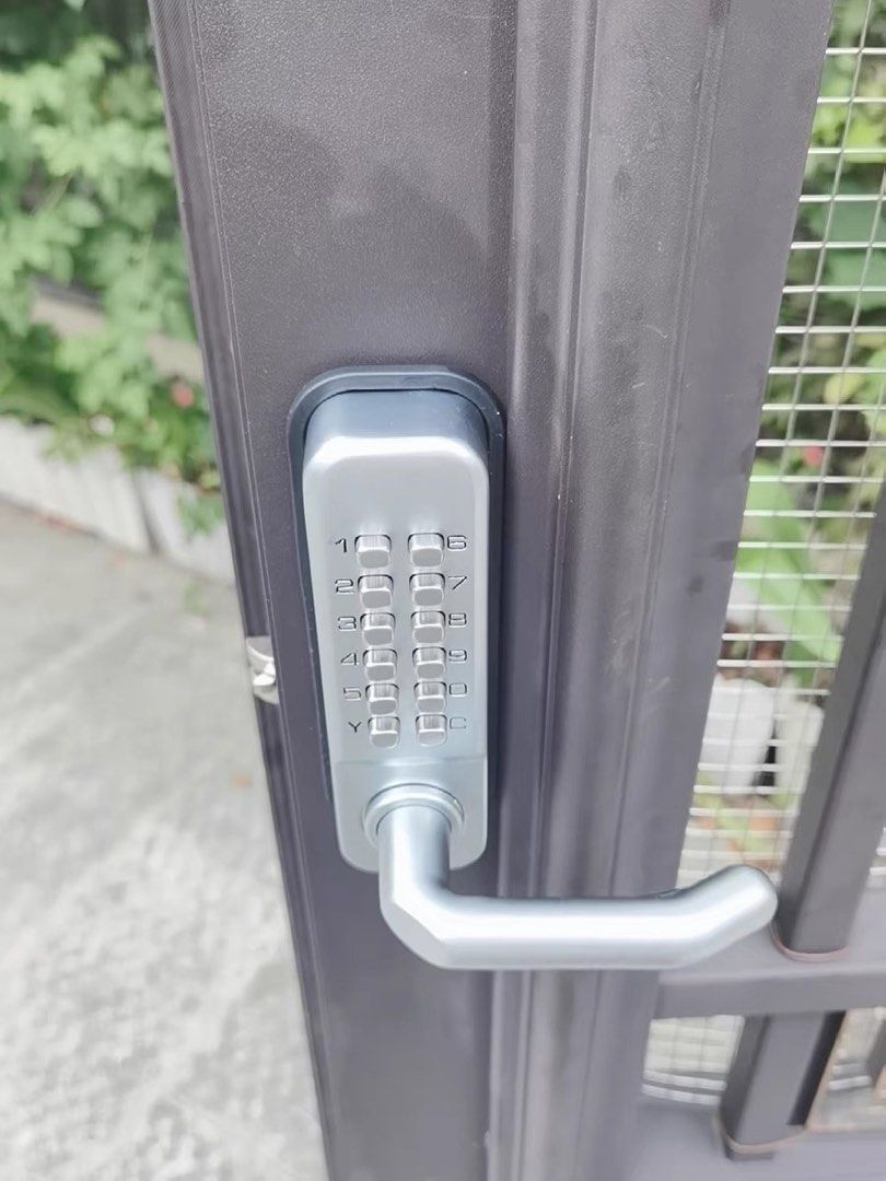 Numeric lock for sliding / folding door, Furniture & Home Living