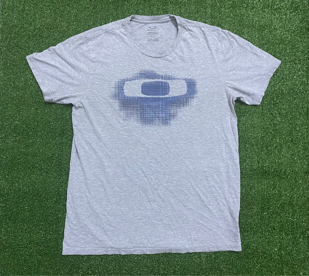 Oakley, Women's Fashion, Tops, Shirts on Carousell