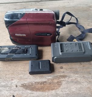 Panasonic Snap Video Camera NV-CS1 VHSC