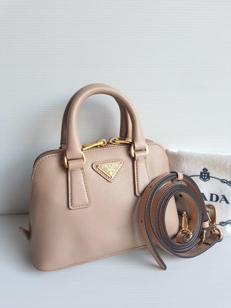Prada saffiano alma mini clearance