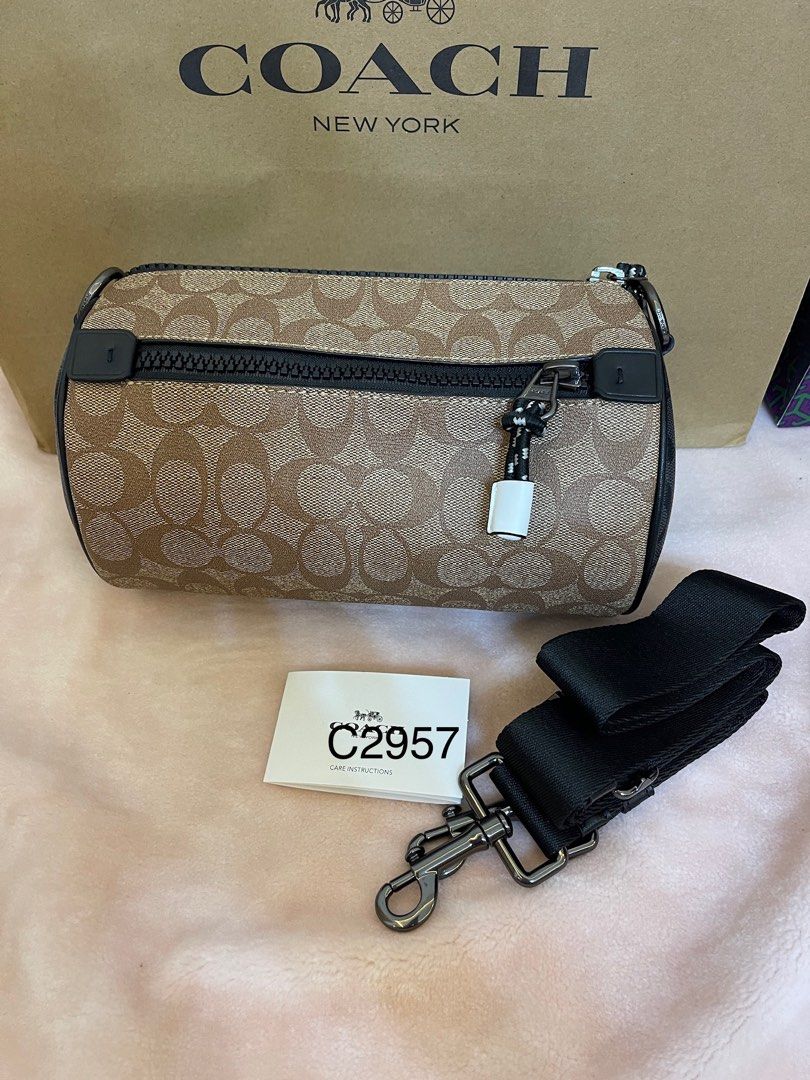 Coach round purse deals