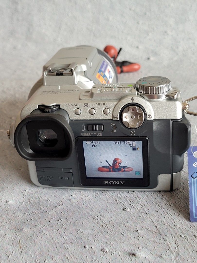 Retro review- Sony Cybershot DSC-F88 and DSC-F77 – The Forever