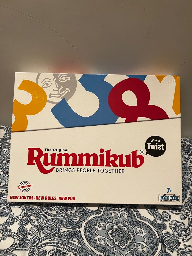 Rummikub with a twist, 興趣及遊戲, 玩具 & 遊戲類 Carousell