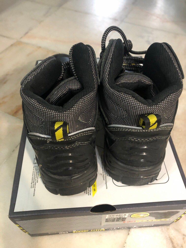 Safety Jogger (heavy duty), Men's Fashion, Footwear, Boots on Carousell