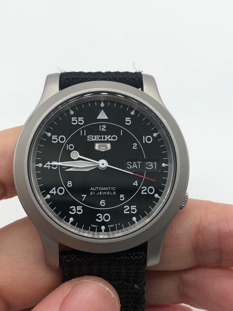 Seiko 5 809 top