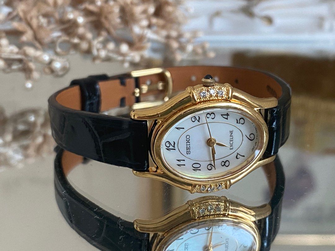 Seiko oval ladies discount watch