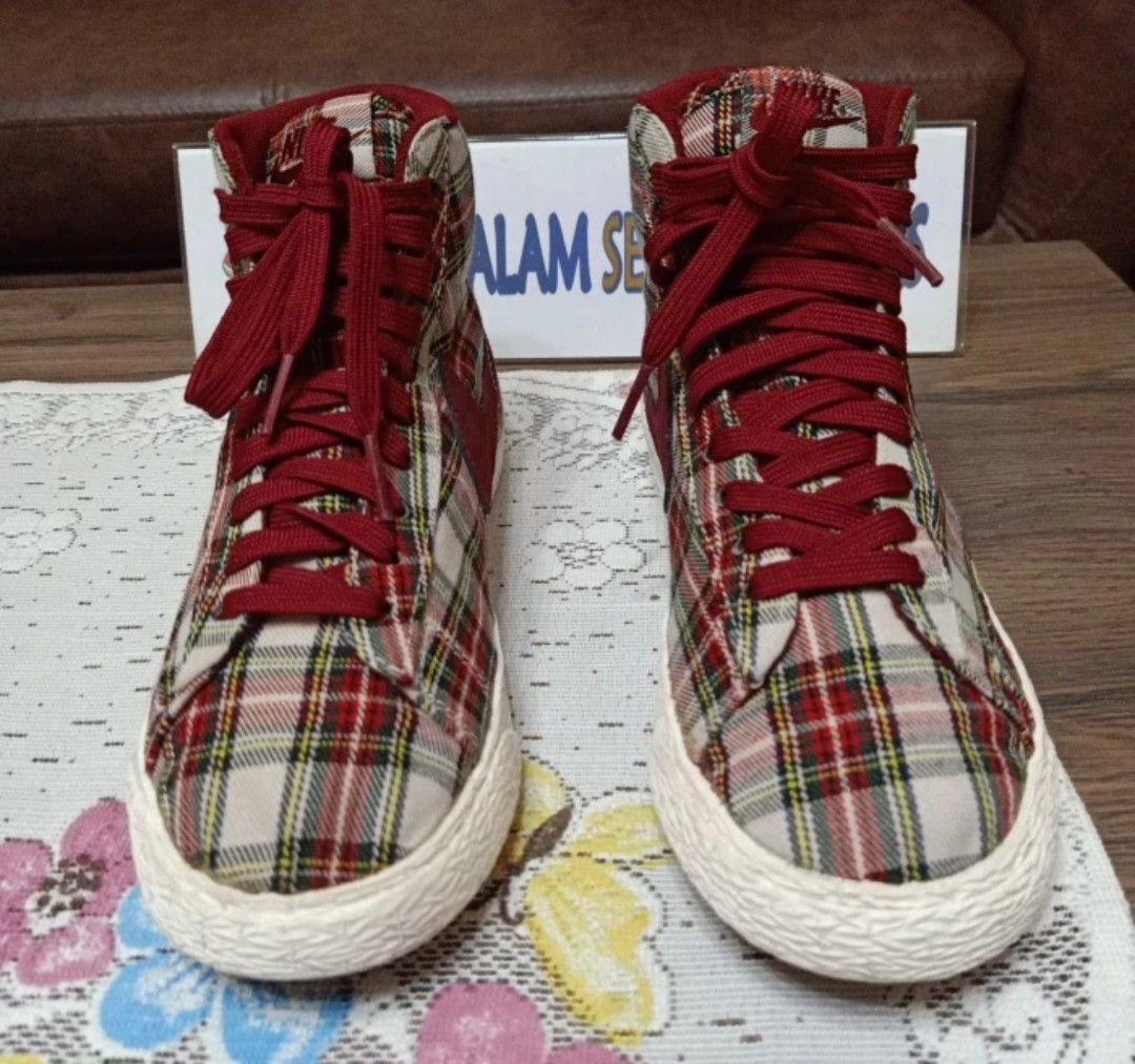 Nike blazer deals deep burgundy