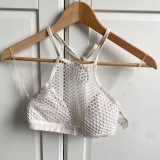 襯牛仔褲好好睇 Size S / (bra top suit for 32A or 32B) forever 21 有胸墊位 女裝 泳衣 泳裝 游泳 游水 衫 上衣 比堅尼 網 網狀 white have pad area Swimwear Swimsuit swim top bra wear set suit wear bikini forever2162974821127553110