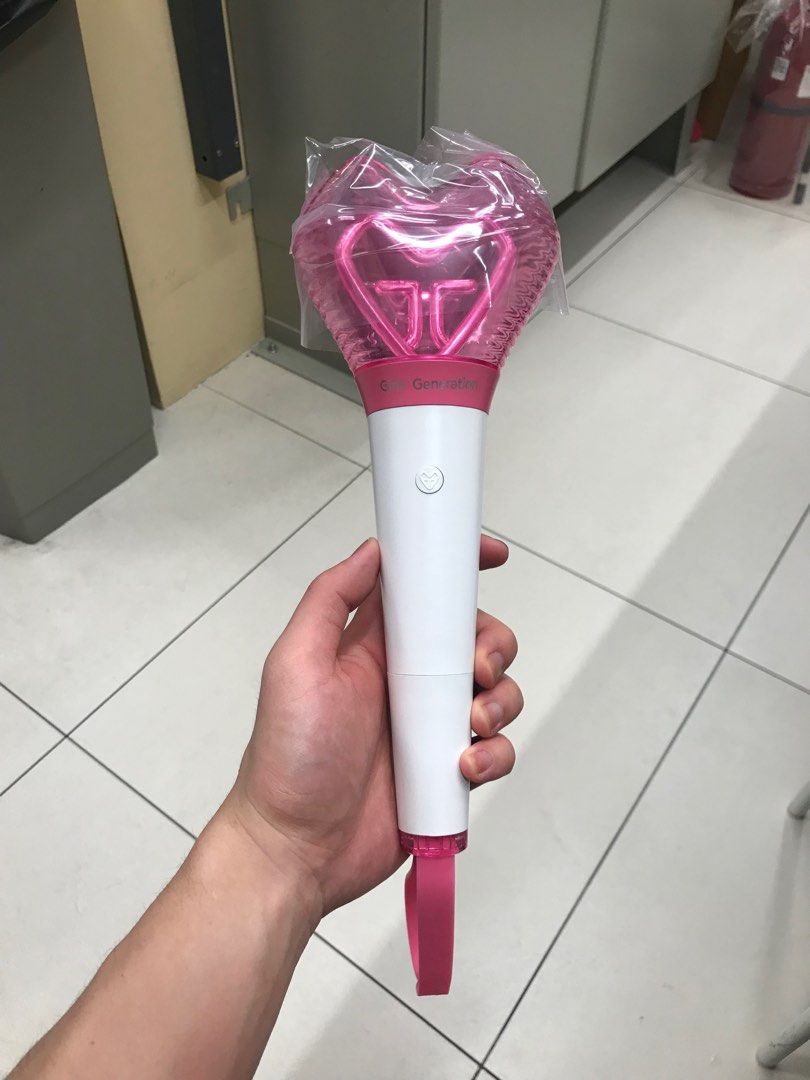 SNSD girls generation OFFICIAL lightstick, Hobbies & Toys, Memorabilia & Collectibles, KWave on