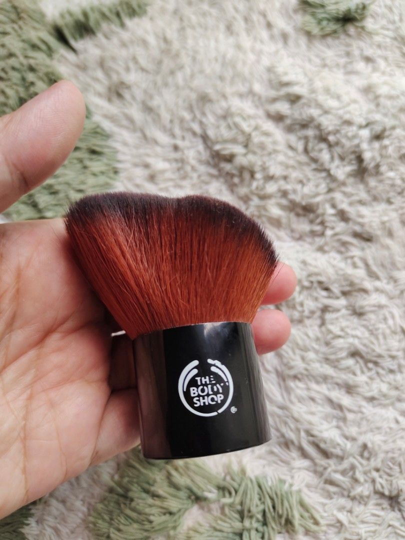 The Body Shop Brush Kabuki on Carousell