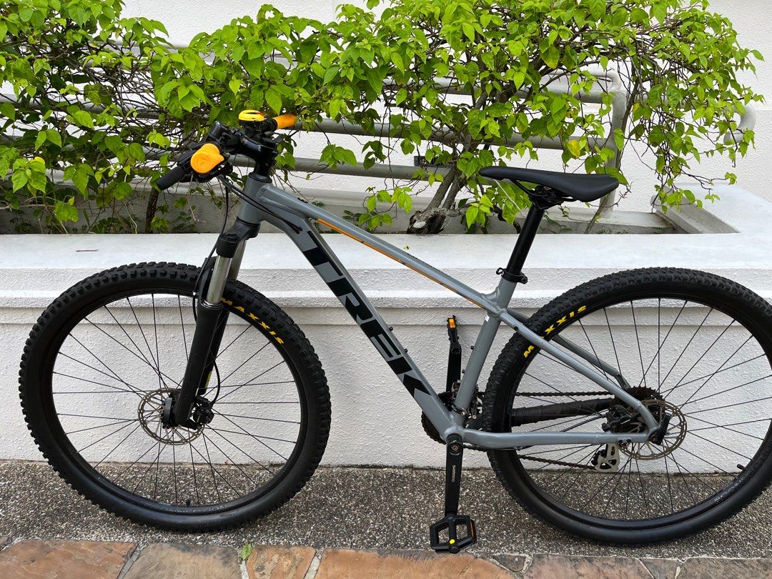 Trek marlin sales 6 grey