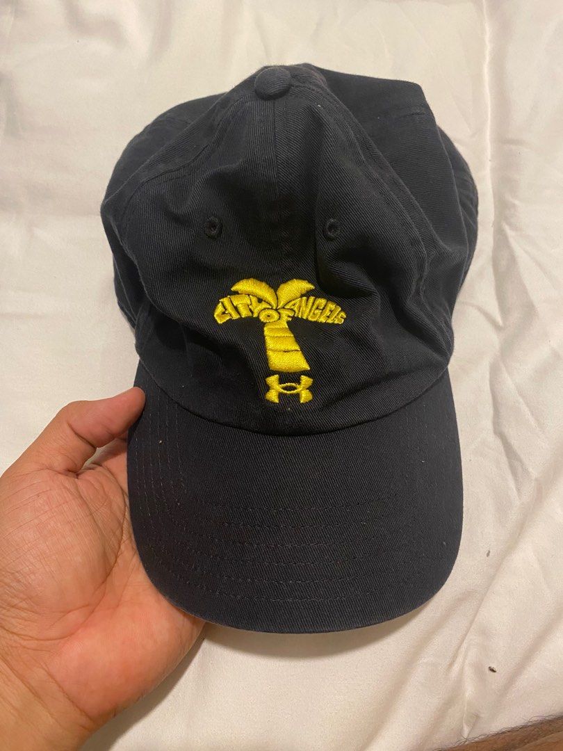 Under Armour Los Angeles, Men's Fashion, Watches & Accessories, Cap & Hats  on Carousell
