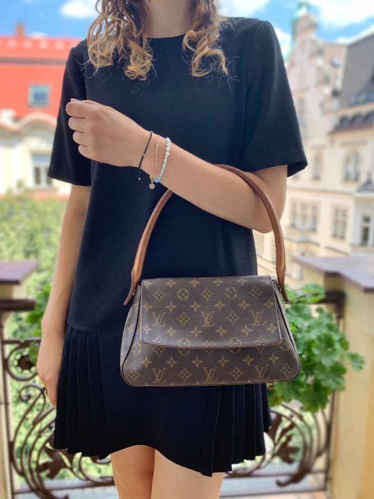 Louis Vuitton, Bags, Louis Vuitton Mini Looping Pm Bag Monogram