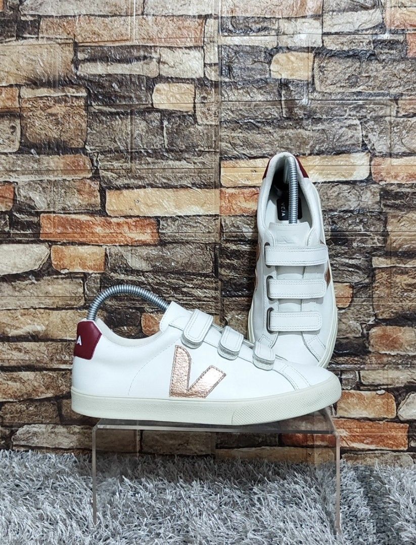 Veja 3 discount lock trainers