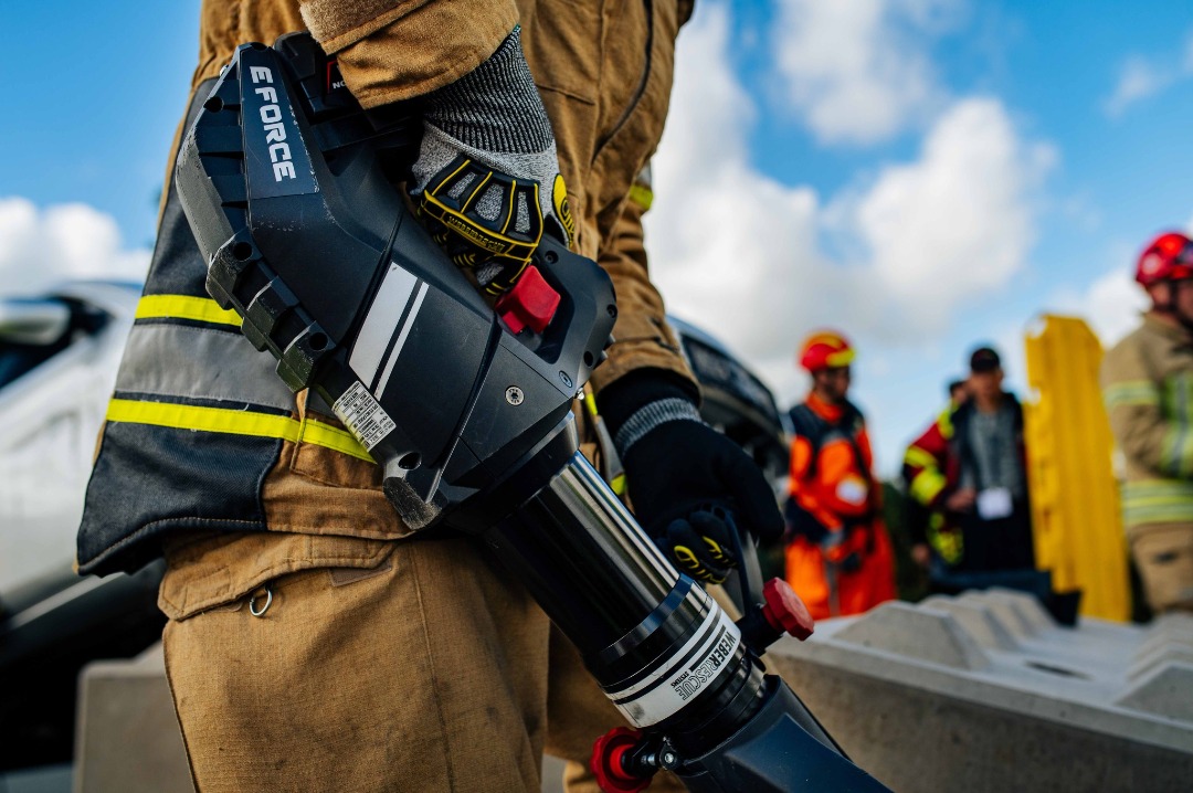 WEBER RESCUE Hydraulic and Battery operated Extrication Tools