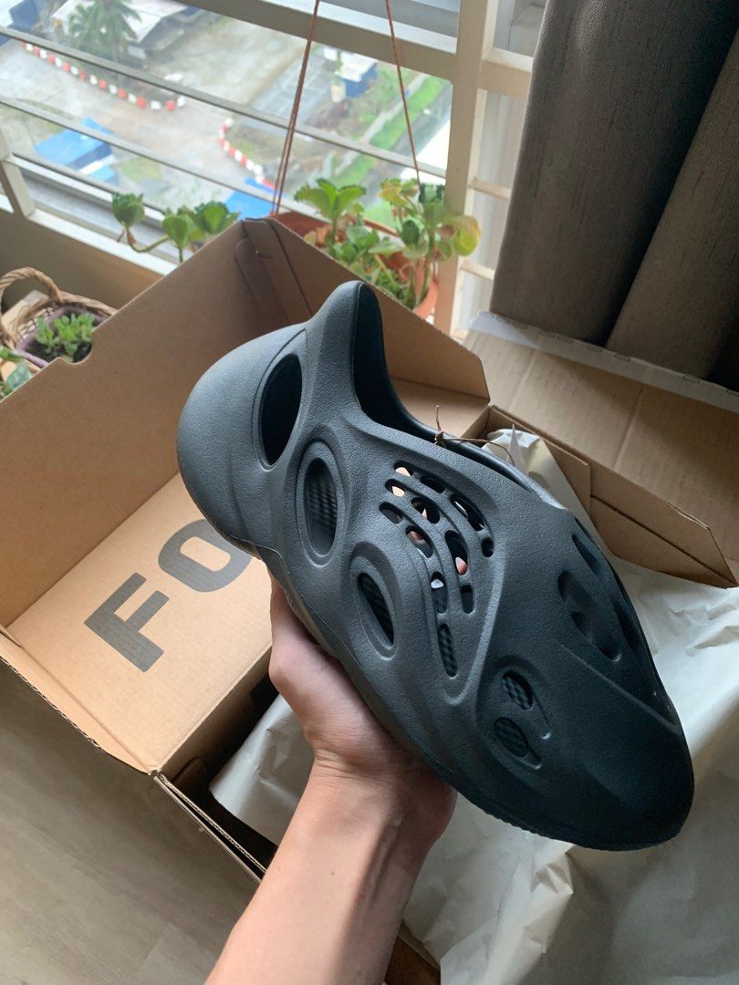Yeezy Foam Runner Carbon, Men's Fashion, Footwear, Sneakers on Carousell