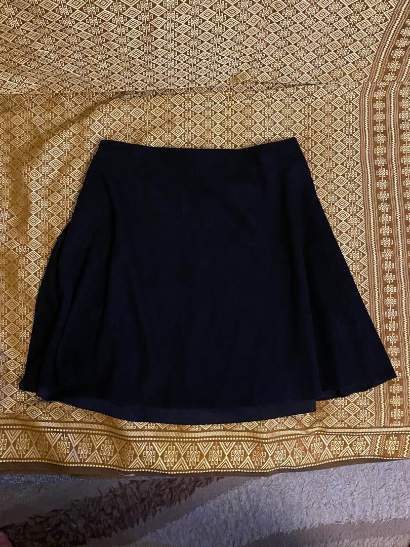 Black flowy deals skirt zara