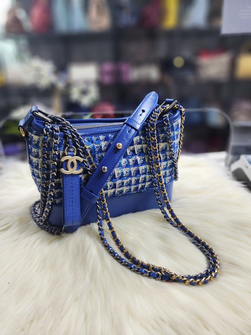 Chanel Gabrielle Small Hobo Bag Tweed (Authentic Full Set), Women's  Fashion, Bags & Wallets, Cross-body Bags on Carousell
