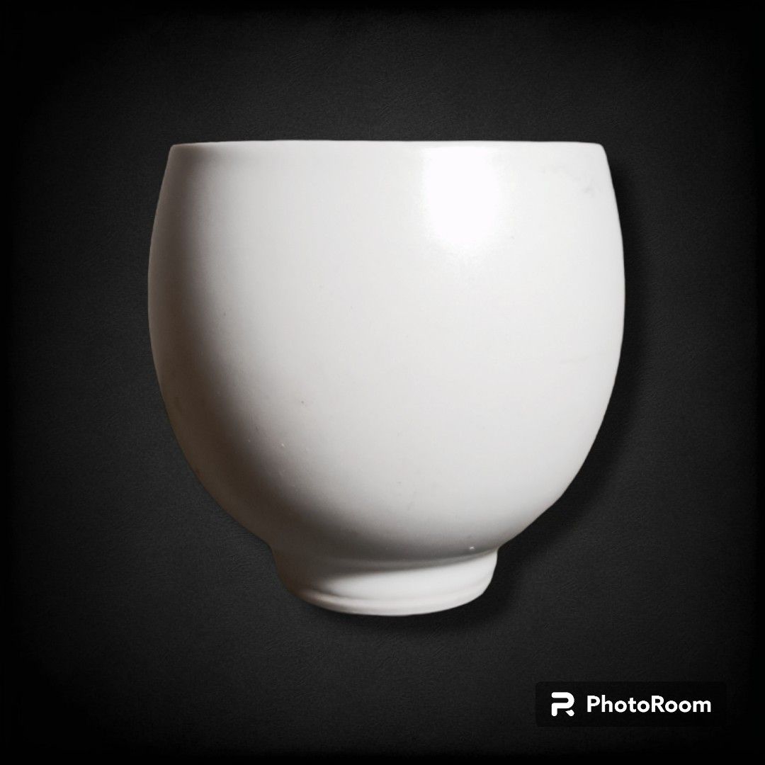 4pcs Beautiful Satin Finished Egg Shaped Ceramic Tea Cup (Category: Dinnerware & Cutlery) located in Las Pinas. Submitted by mirlynncurioshop (Listing ID 1248054945, Image 3). Description: This set of tea cups are designed to be dainty, smooth, and smart. They look and feel like an egg shell, allowing the user to maximize the heat of the water, extend and slowly take in the smell of the tea leaves, and minimize movement. The satin finish of the t