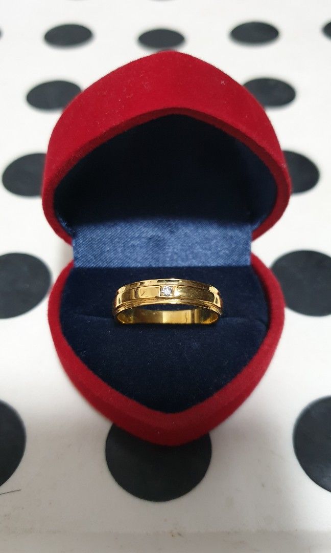 750 18k yellow gold Diamond ring sz20